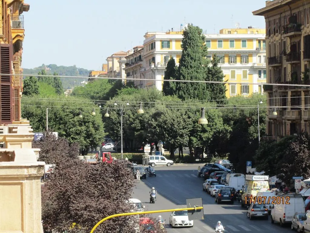 Orsini Reali Bed & Breakfast Rome 3*,  Italy